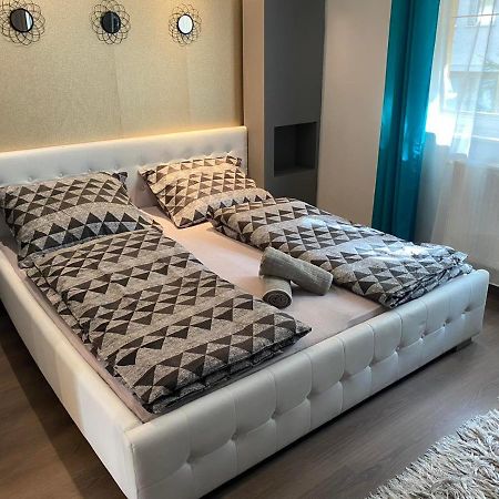 Gabrielle2 Apartman Debrecen Eksteriør bilde