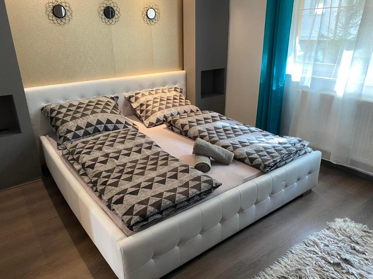 Gabrielle2 Apartman Debrecen Eksteriør bilde