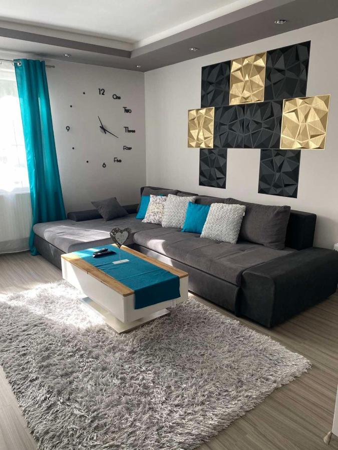 Gabrielle2 Apartman Debrecen Eksteriør bilde